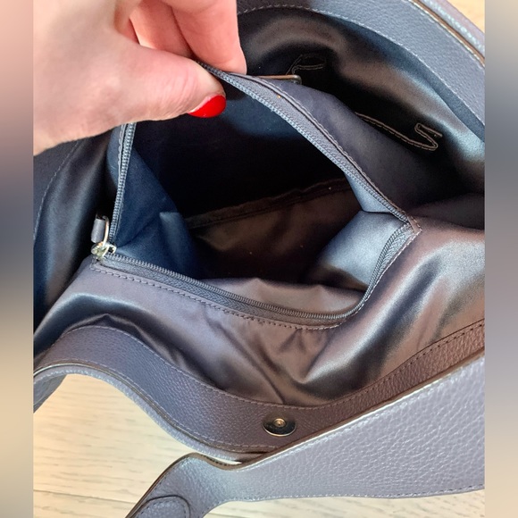 Coach Avery tote handbag Quality leather 💖 - Picture 6 of 6